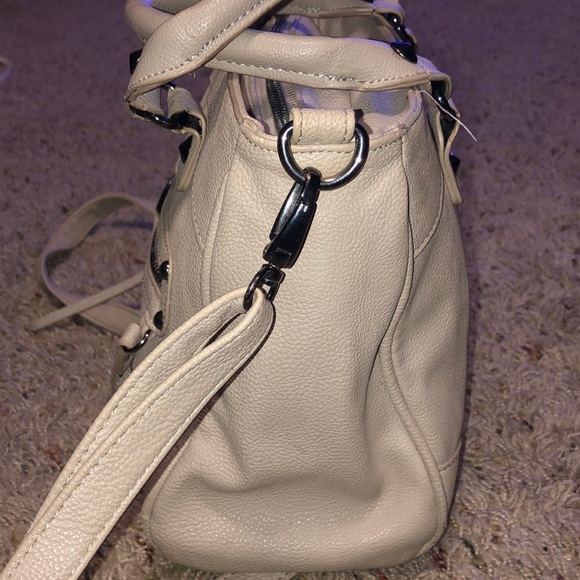 Steve Madden faux leather light grayish color bag - Picture 11 of 11